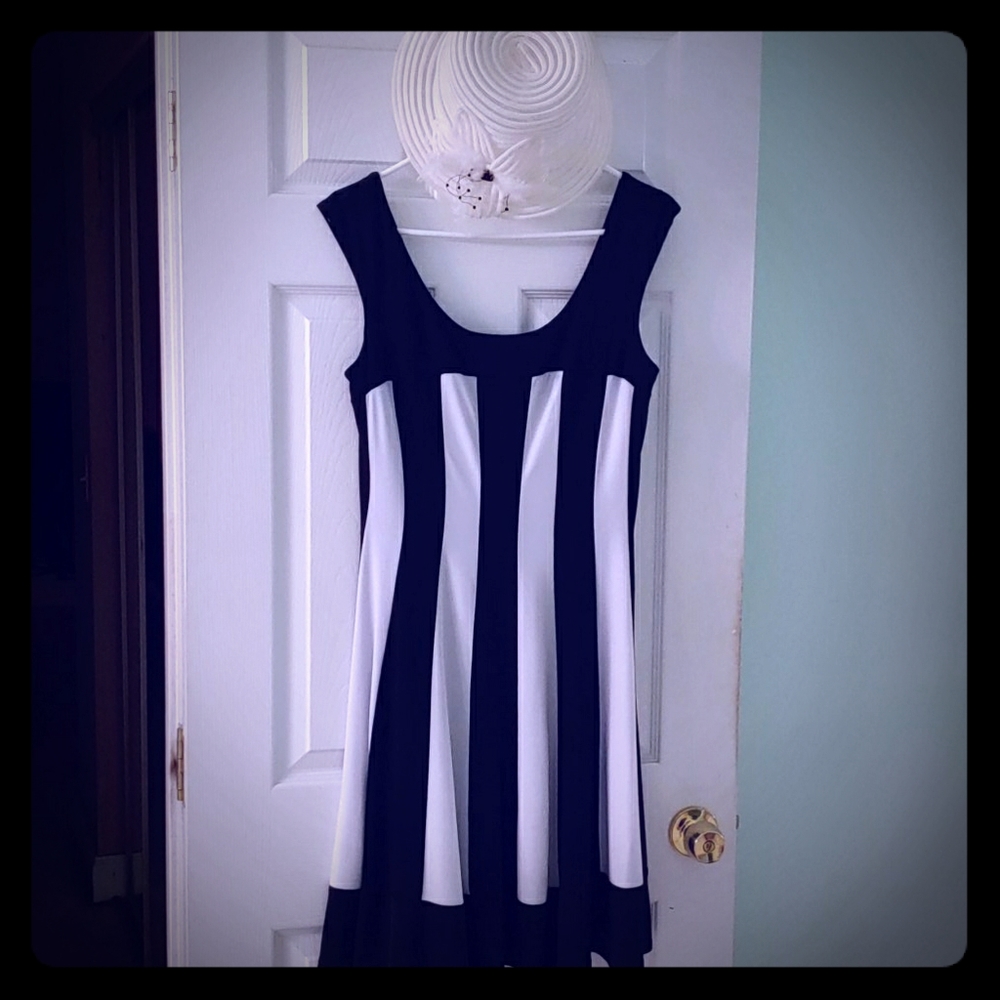 Dress / Hat